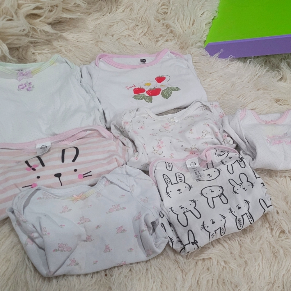 7 pairs of 0-6 month sleeping gowns for baby girl. (3 have some small staining)
